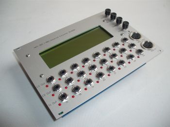 MUC-900-seitlich-350